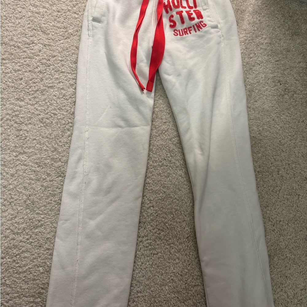 Hollister White Straight-Leg Sweatpants with Red Drawstring
